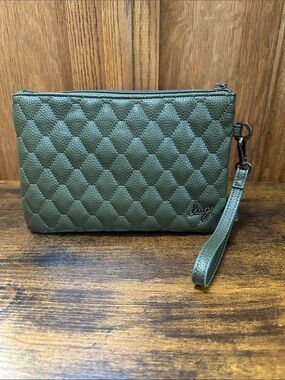 Lug Peekaboo- Quilted Olive Green Wristlet Clutch/Crissbody